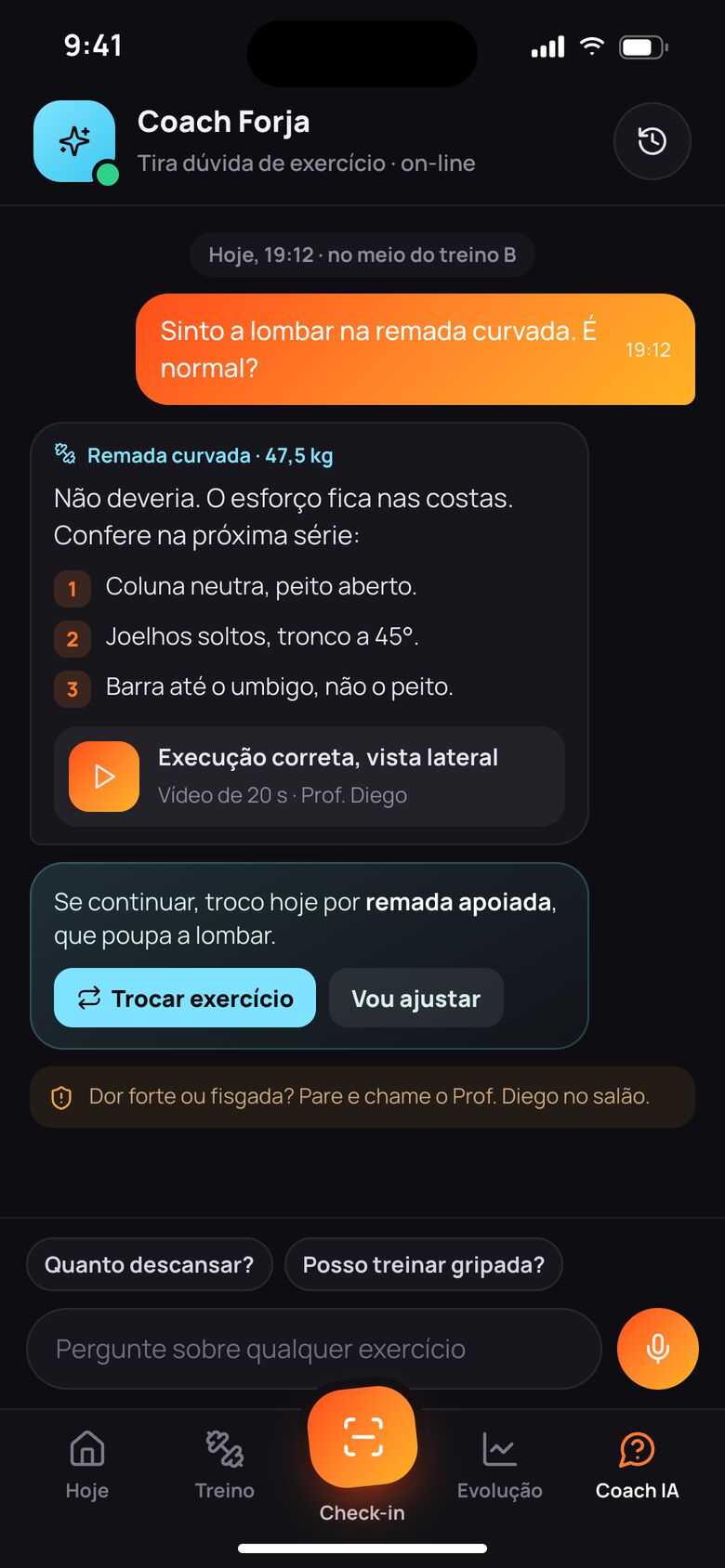 Coach IA tirando dúvida de execução de exercício no app da academia