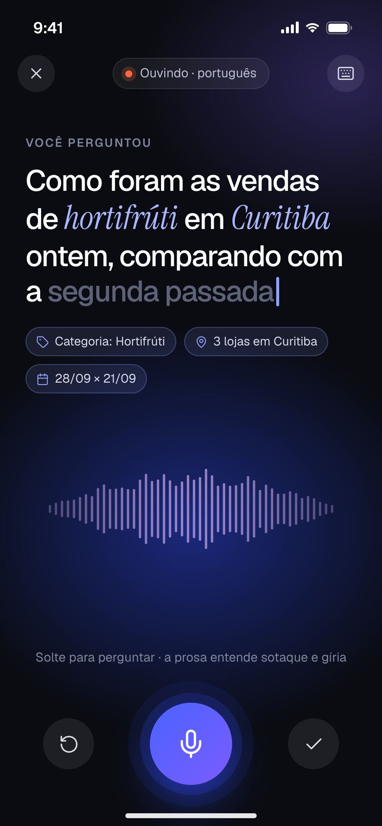 Pergunta por voz aos dados da rede de varejo no celular